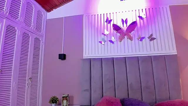 diosa cristal online show from January 2025 03:23:02 AM