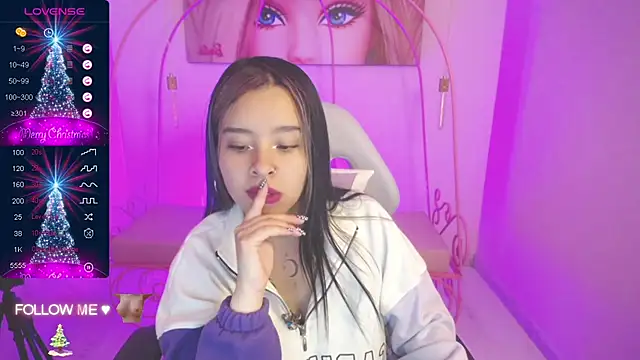 Mia Lopez  online show from December 2024 12:29:02 PM