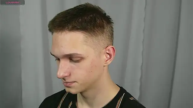 dustyn fox online show from December 2024 03:38:02 PM