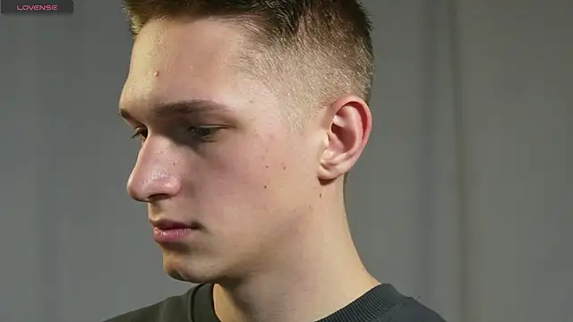 dustyn fox online show from December 2024 06:18:02 PM