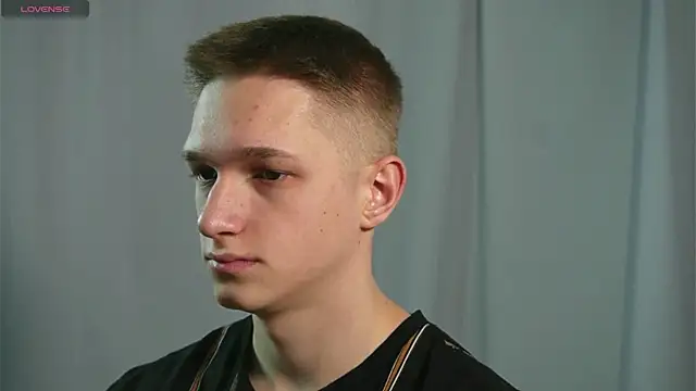 dustyn fox online show from January 2025 02:05:01 PM