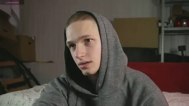 dustyn fox online show from February 2025 02:23:01 PM