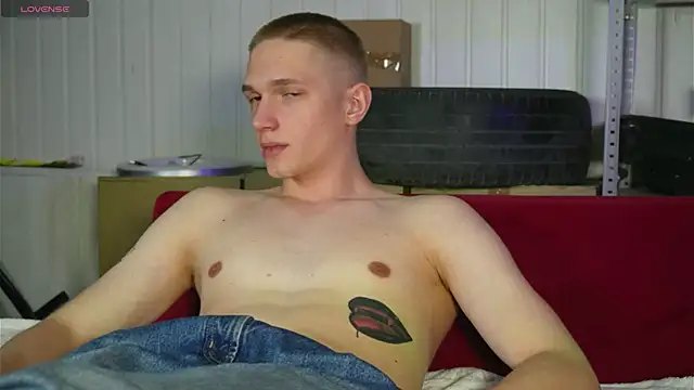 dustyn fox online show from February 2025 05:50:02 PM