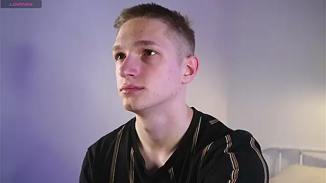 dustyn fox online show from March 2025 06:29:02 PM