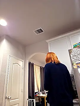 Snapshot of MissyRoulette chatting on October 2025 09:42:02 AM MissyRoulette online show from October 2025 09:42:02 AM