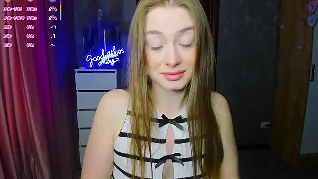 Demure Smile online show from September 2025 08:07:01 AM