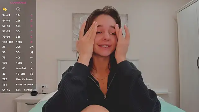 Snapshot of JudyAngil chatting on October 2025 05:04:02 AM JudyAngil online show from October 2025 05:04:02 AM