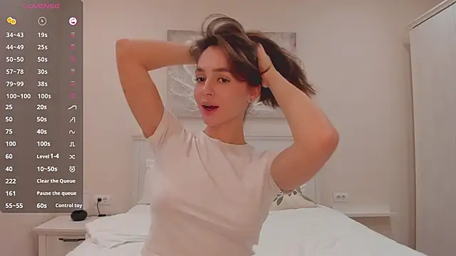 Snapshot of JudyAngil chatting on October 2025 06:10:01 AM JudyAngil online show from October 2025 06:10:01 AM