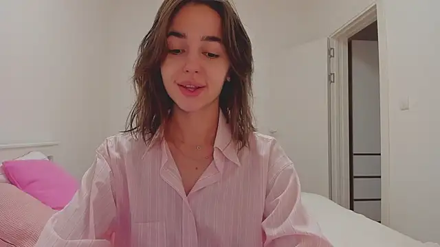 Snapshot of JudyAngil chatting on November 2025 06:13:02 AM JudyAngil online show from November 2025 06:13:02 AM