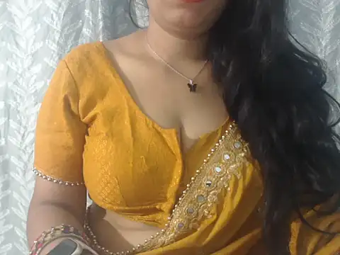 cute-priy online show from December 2024 06:32:02 AM