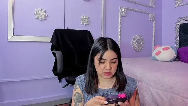 JeyLee online show from November 2025 12:26:01 PM