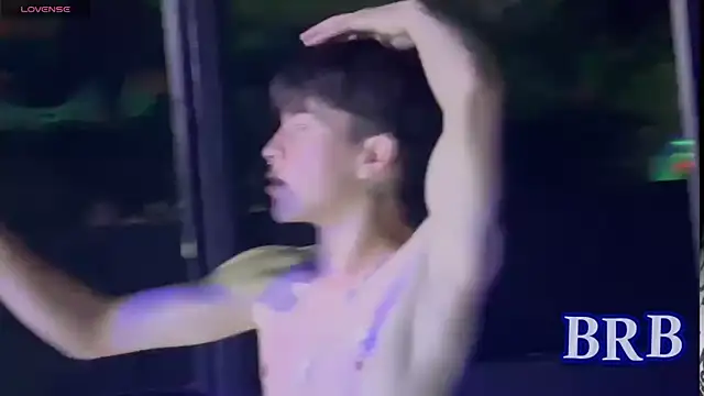 Snapshot of DominicPrince chatting on November 2025 05:18:02 AM DominicPrince online show from November 2025 05:18:02 AM