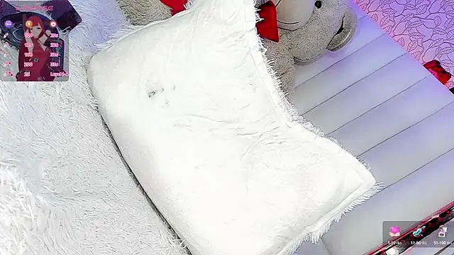 Snapshot of cute-estefany-19 chatting on January 2025 07:58:02 AM cute-estefany-19 online show from January 2025 07:58:02 AM