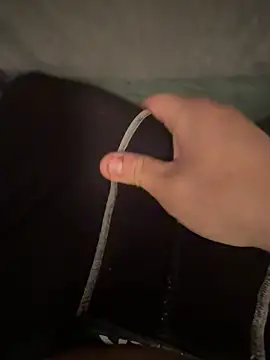 yungsexy- online show from November 2025 03:23:02 AM