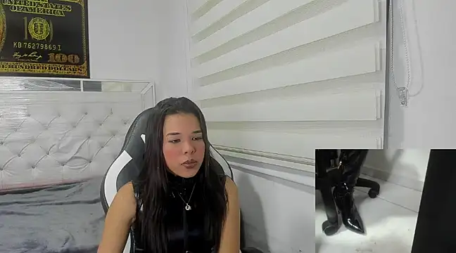 queen findom online show from February 2025 05:11:02 AM