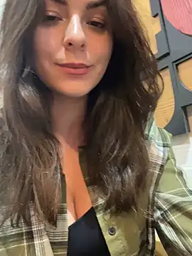 Snapshot of Alicia_Hot1 chatting on January 2025 06:05:02 PM Alicia Hot1 online show from January 2025 06:05:02 PM