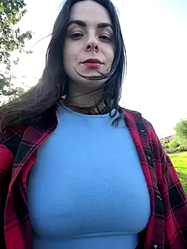 Snapshot of Alicia_Hot1 chatting on October 2025 02:24:02 PM Alicia Hot1 online show from October 2025 02:24:02 PM