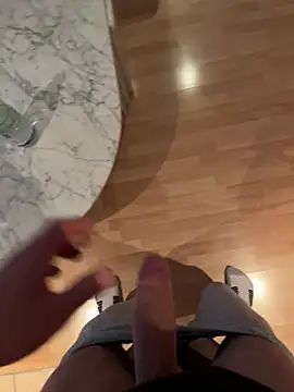 Bick dick1997 online show from February 2025 04:29:01 PM