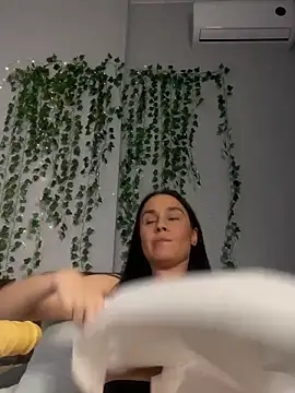 Snapshot of MiaNell chatting on October 2025 10:10:01 PM MiaNell online show from October 2025 10:10:01 PM