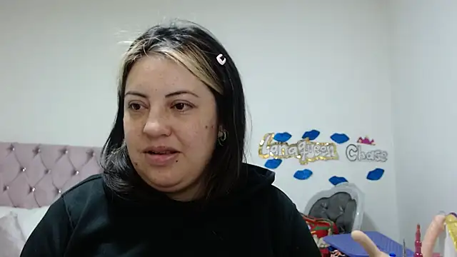 lanaqueen699 online show from December 2024 12:16:01 PM