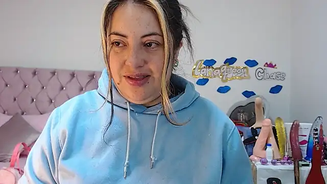 lanaqueen699 online show from December 2024 12:20:02 PM