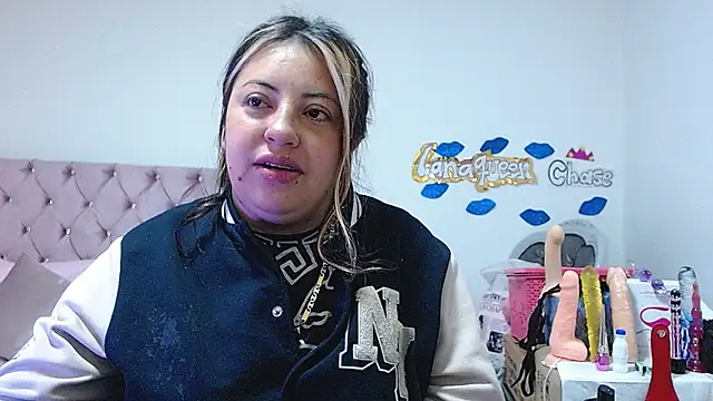 lanaqueen699 online show from January 2025 12:15:01 PM