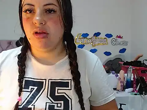 lanaqueen699 online show from February 2025 06:51:01 PM