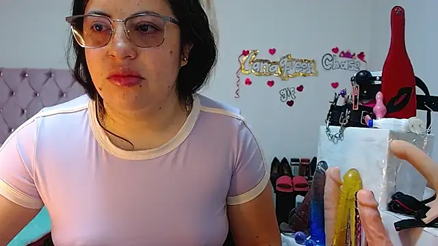 lanaqueen699 online show from September 2025 12:26:01 PM
