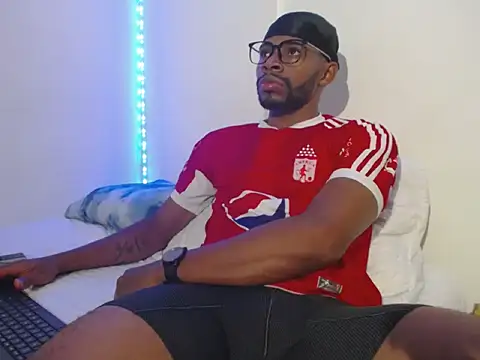 GerardSmitt online show from October 2025 04:00:01 AM