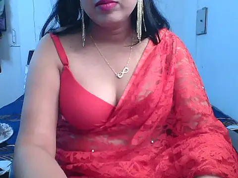 Snapshot of BIG_HEARTED chatting on October 2025 05:02:02 PM BIG HEARTED online show from October 2025 05:02:02 PM