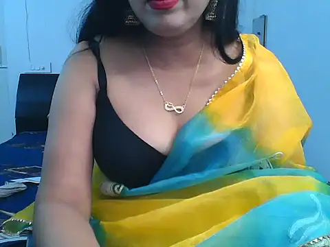 Snapshot of BIG_HEARTED chatting on October 2025 05:09:02 PM BIG HEARTED online show from October 2025 05:09:02 PM