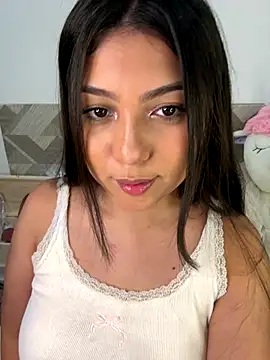 Snapshot of Maii_chan chatting on October 2025 04:22:01 AM Maii chan online show from October 2025 04:22:01 AM