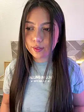 Snapshot of Maii_chan chatting on November 2025 07:51:02 AM Maii chan online show from November 2025 07:51:02 AM