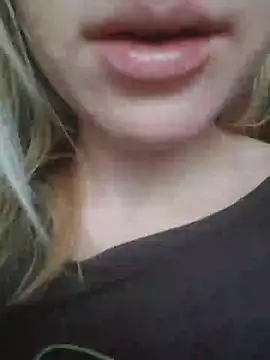 Linda 999 online show from December 2024 09:06:02 AM