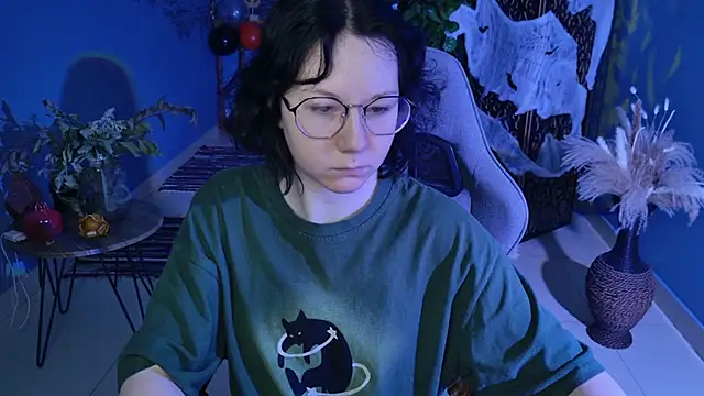 NancyMartinez online show from October 2025 05:04:02 AM