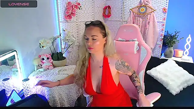 EllieKarrX online show from September 2025 10:58:02 PM
