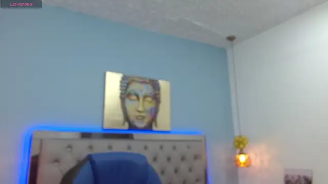 Xavii18 online show from February 2025 04:42:02 PM