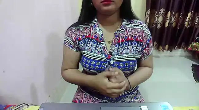 LovelyRose69 online show from December 2024 05:44:01 PM