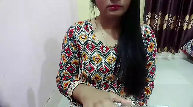 LovelyRose69 online show from January 2025 01:01:01 PM