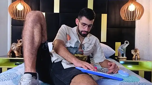 Snapshot of Ethan__Walker chatting on September 2025 07:17:01 PM Ethan Walker online show from September 2025 07:17:01 PM