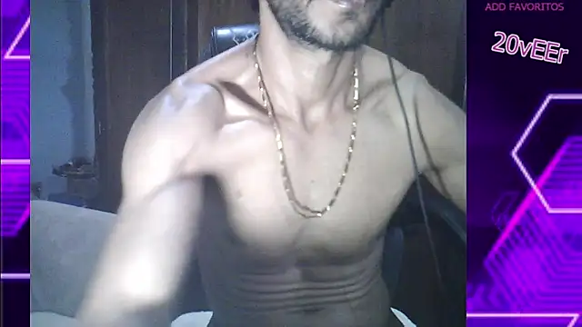 Snapshot of 20vEEr chatting on January 2025 07:08:01 PM 20vEEr online show from January 2025 07:08:01 PM