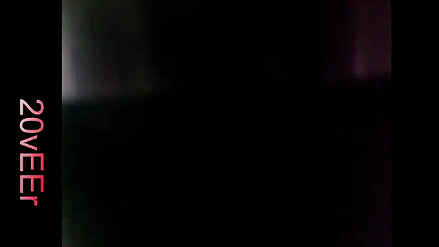 Snapshot of 20vEEr chatting on September 2025 12:02:02 AM 20vEEr online show from September 2025 12:02:02 AM
