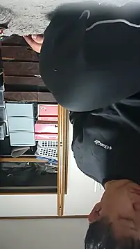 Snapshot of 07YUKIO chatting on November 2025 09:08:02 AM 07YUKIO online show from November 2025 09:08:02 AM