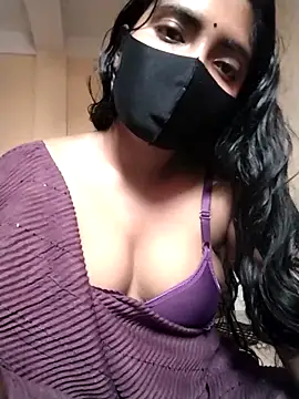 Snapshot of Lina-Rose chatting on October 2025 01:47:02 AM Lina-Rose online show from October 2025 01:47:02 AM