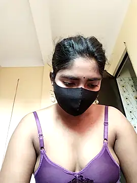 Snapshot of Lina-Rose chatting on October 2025 02:22:02 AM Lina-Rose online show from October 2025 02:22:02 AM