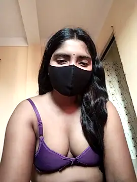 Snapshot of Lina-Rose chatting on October 2025 10:05:01 AM Lina-Rose online show from October 2025 10:05:01 AM