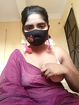 Snapshot of Lina-Rose chatting on November 2025 01:37:01 AM Lina-Rose online show from November 2025 01:37:01 AM