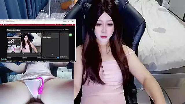 Snapshot of Angelababy001 chatting on December 2024 01:40:01 PM Angelababy001 online show from December 2024 01:40:01 PM