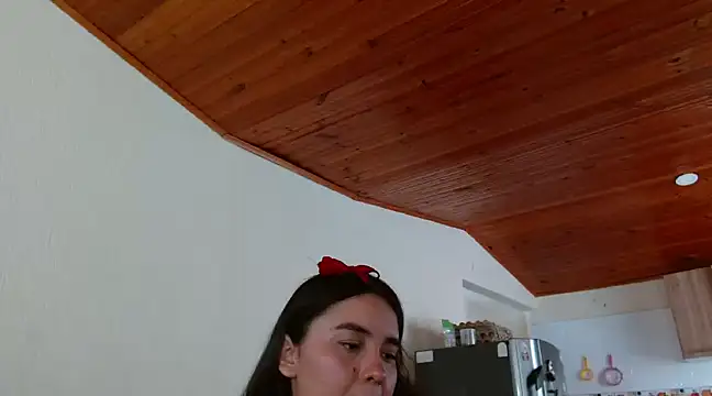 Cuty sexy hot online show from December 2024 02:31:02 PM