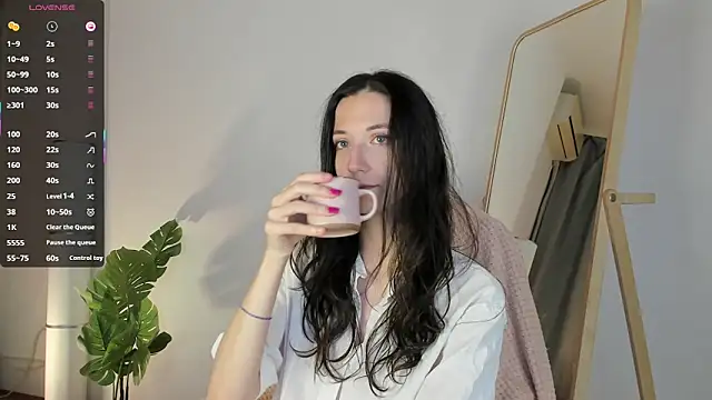 Snapshot of Ketty_Belly chatting on October 2025 06:22:02 AM Ketty Belly online show from October 2025 06:22:02 AM